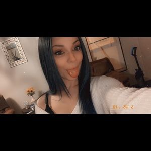 Meet your Posher, Alyssa